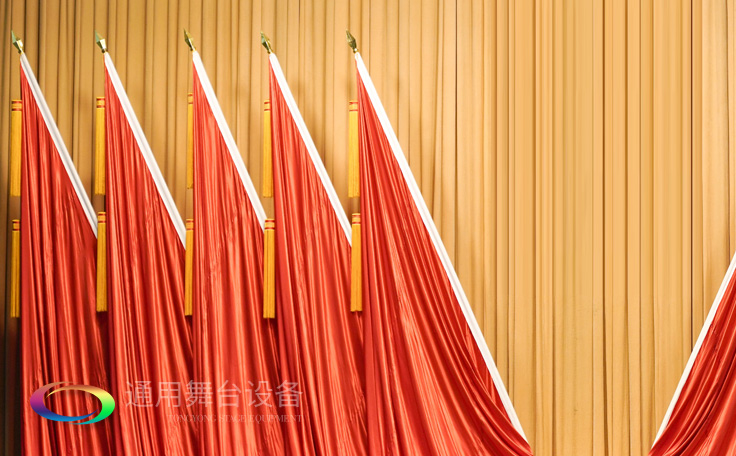 專注舞臺(tái)阻燃幕布、舞臺(tái)機(jī)械，源頭生產(chǎn)廠家！因?yàn)閷I(yè)，所以放心！