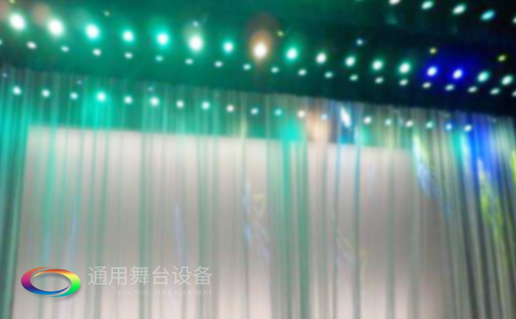 虛擬、朦朧的幻覺空間——舞臺(tái)紗幕