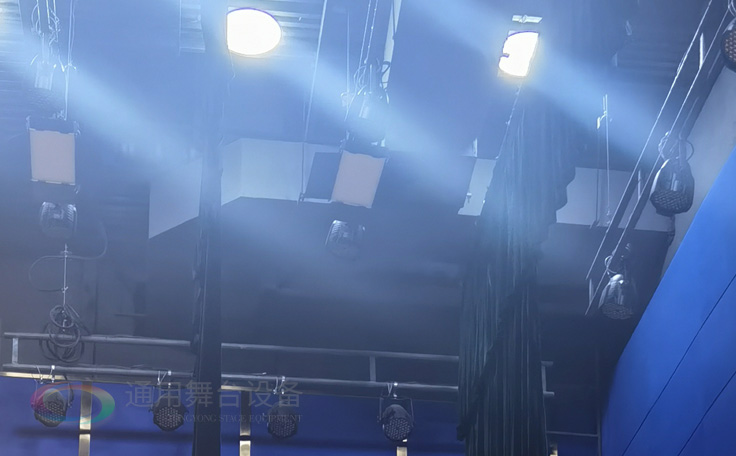 劇場劇院常規(guī)舞臺燈光、舞臺吊桿布置