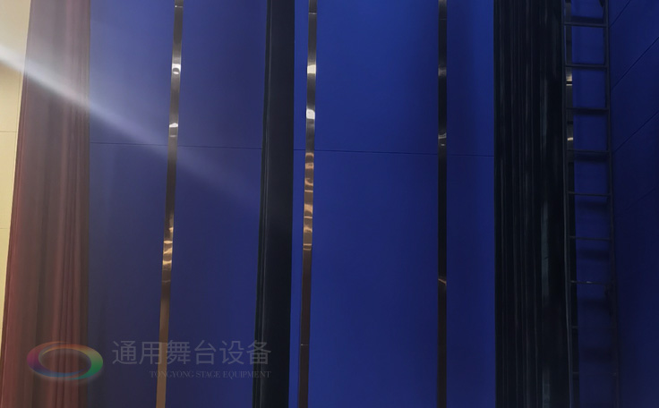 舞臺幕布的阻燃等級：永久性阻燃、阻燃、耐久性阻燃、非阻燃、可加工為阻燃...