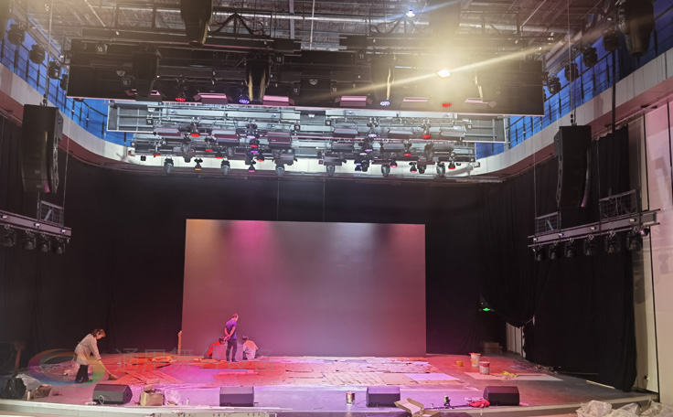 通用舞臺阻燃幕布、舞臺機械某大型文化設(shè)施舞臺施工現(xiàn)場