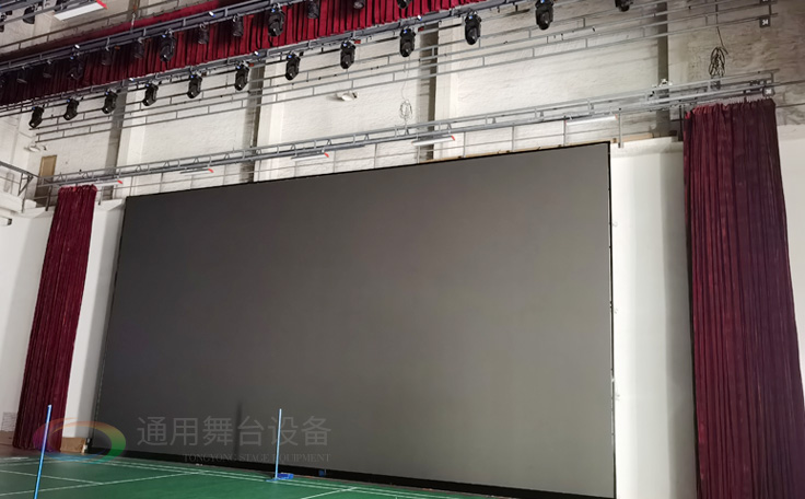 廣州黃花崗禮堂選擇通用舞臺(tái)！禮堂舞臺(tái)阻燃幕布、吊桿、舞臺(tái)燈光項(xiàng)目圓滿竣工！